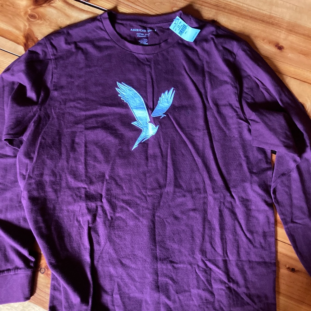 Long serve American eagle shirt